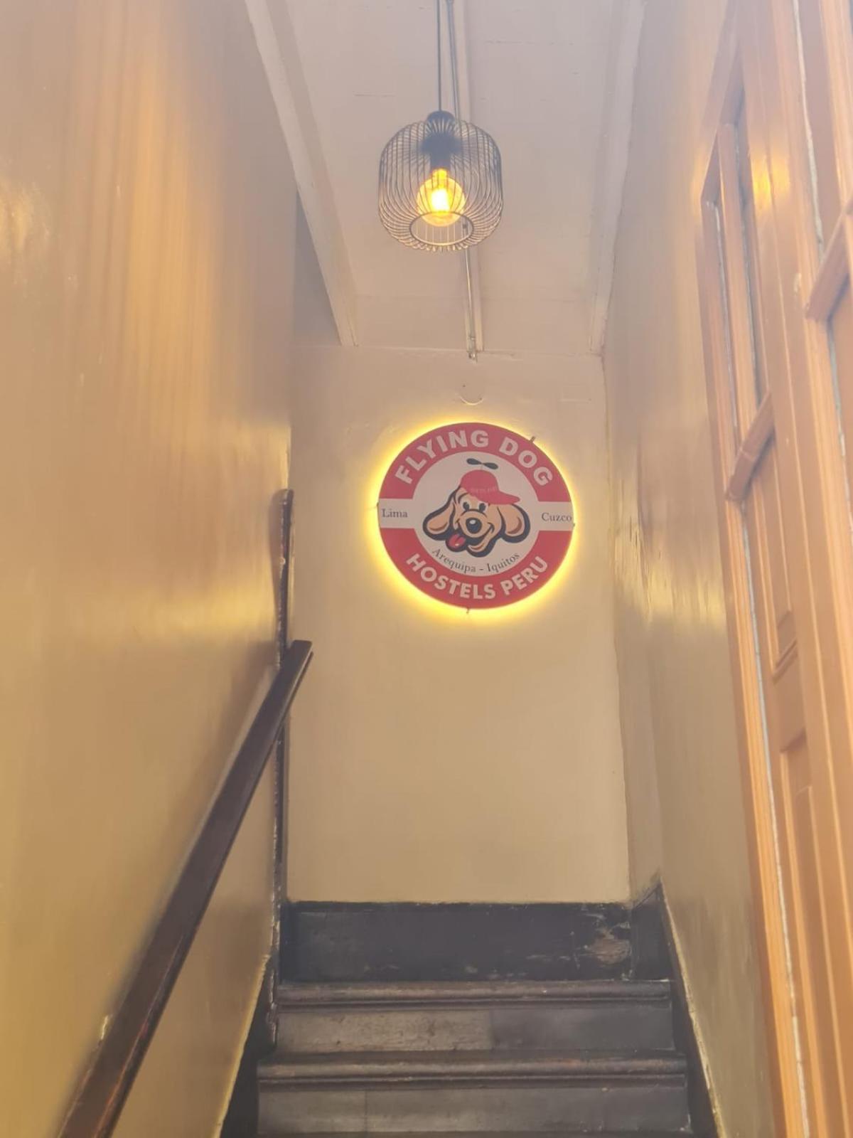 Flying Dog Hostel Lima Exterior foto